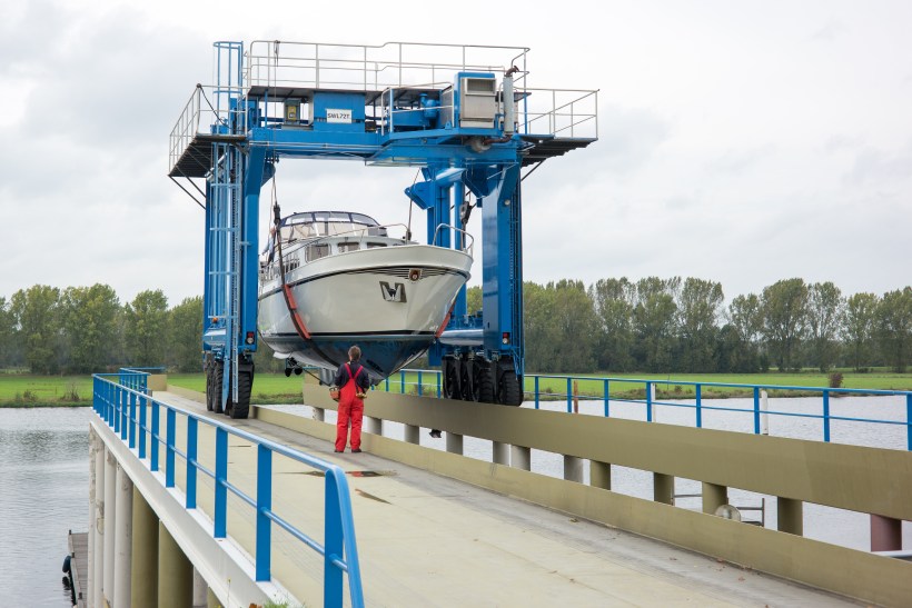 Kran Van der Laan Yachting